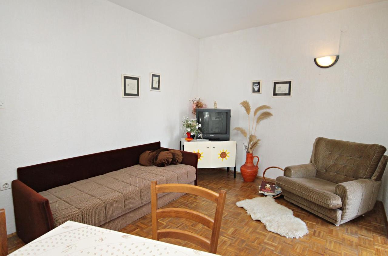 Apartment Novi Vinodolski 5558B Buitenkant foto